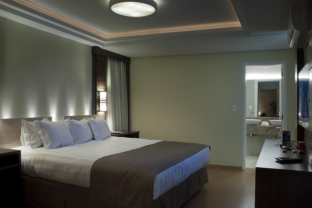 Master Premium Palace Porto Alegre Exterior photo